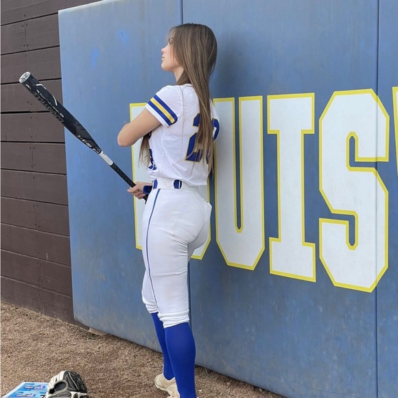 Meet your Posher, Gaelyn - Picture 1 of 2